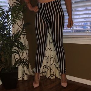 🦊 5/$20 Fashion Legging Stripe black and white